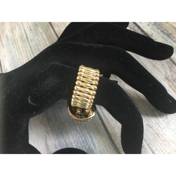 Gold and Rhinestone Owl Ring - Picture 3 of 4